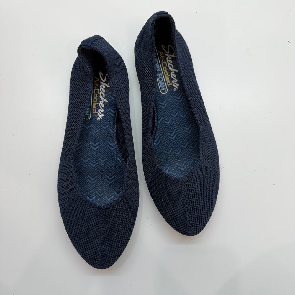 Skechers Navy Blue Flat 6.5 Slip On Minimalist Comfortable